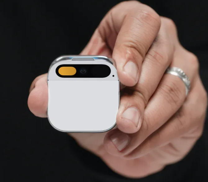 One Thought on the Hu.Ma.Ne AI Pin